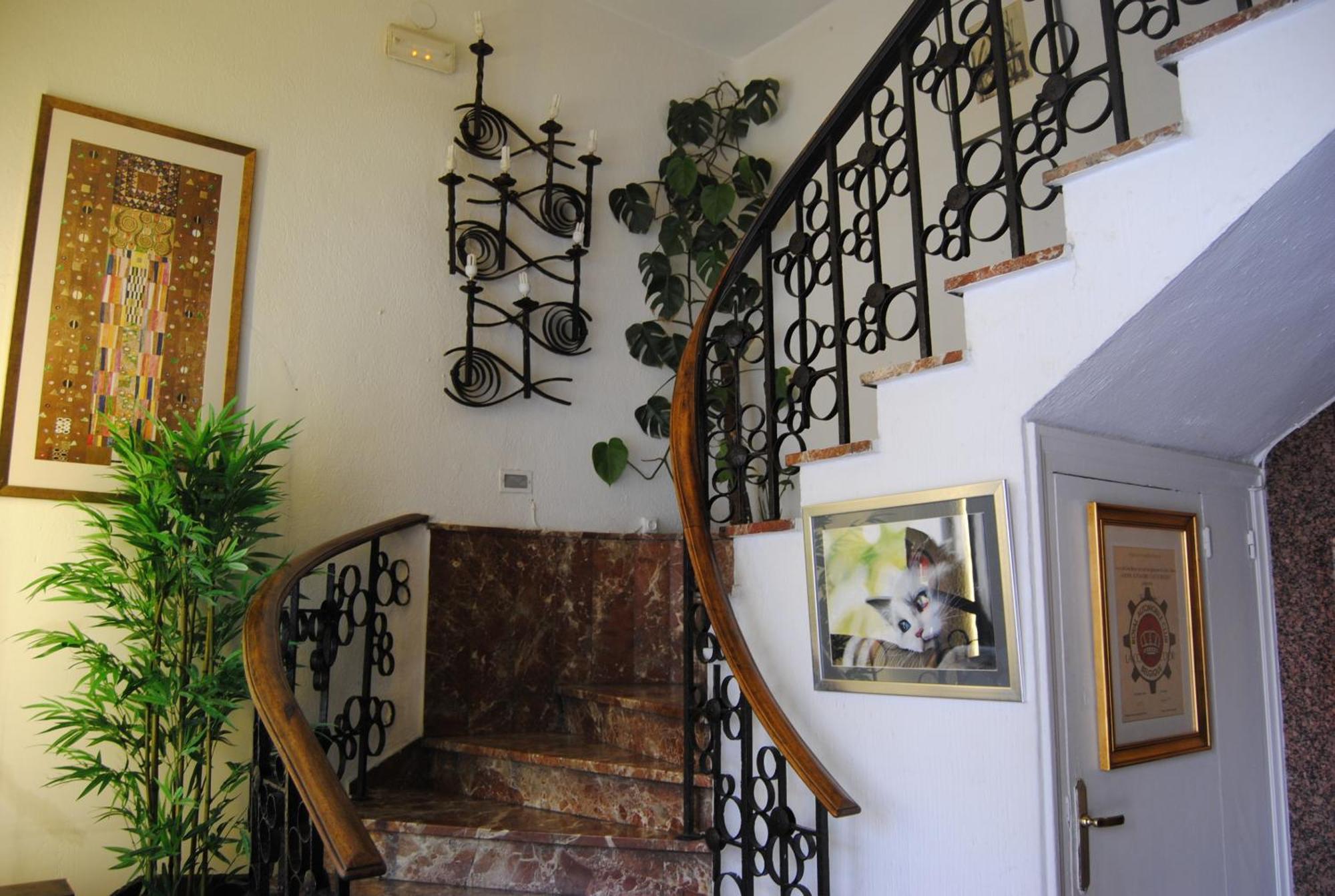 Hotel Pedro Torres Cuenca  Exterior photo