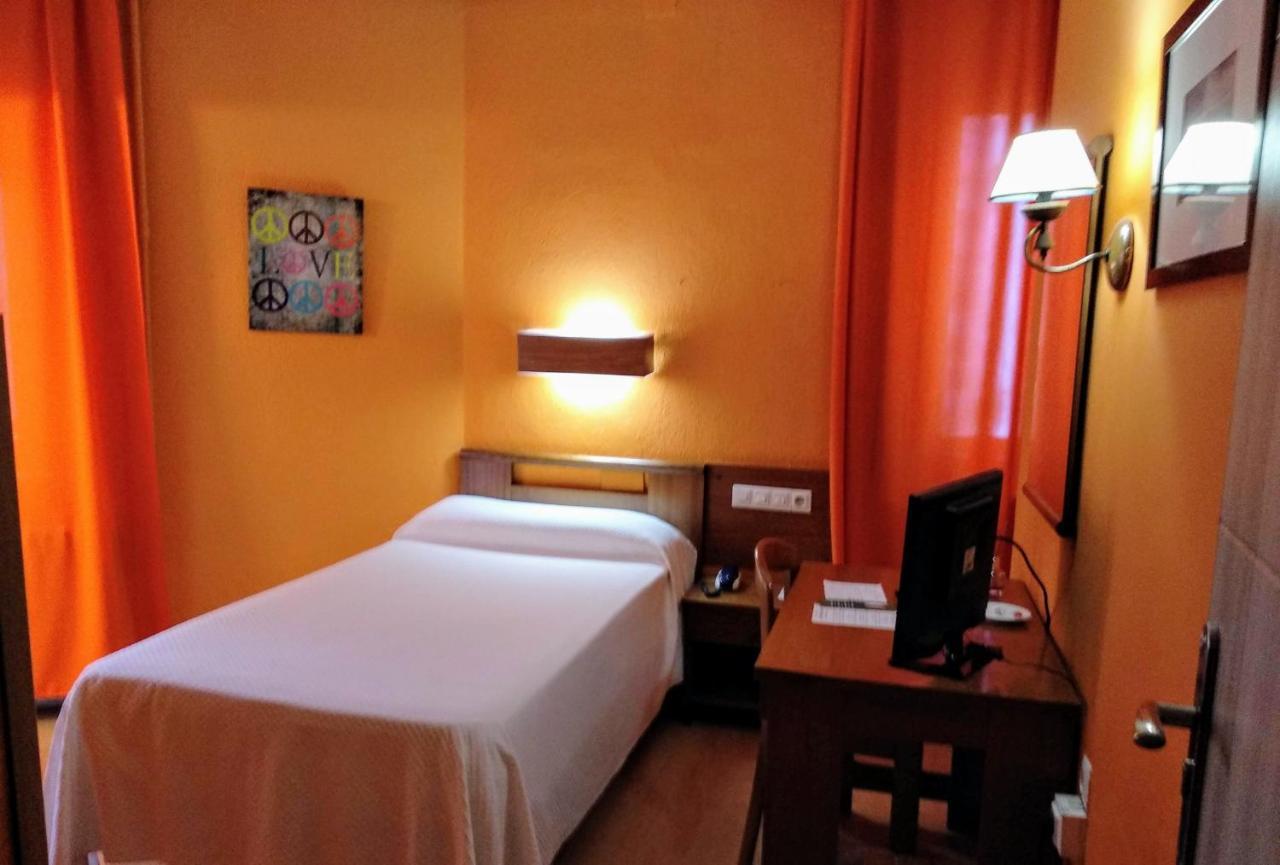 Hotel Pedro Torres Cuenca  Exterior photo