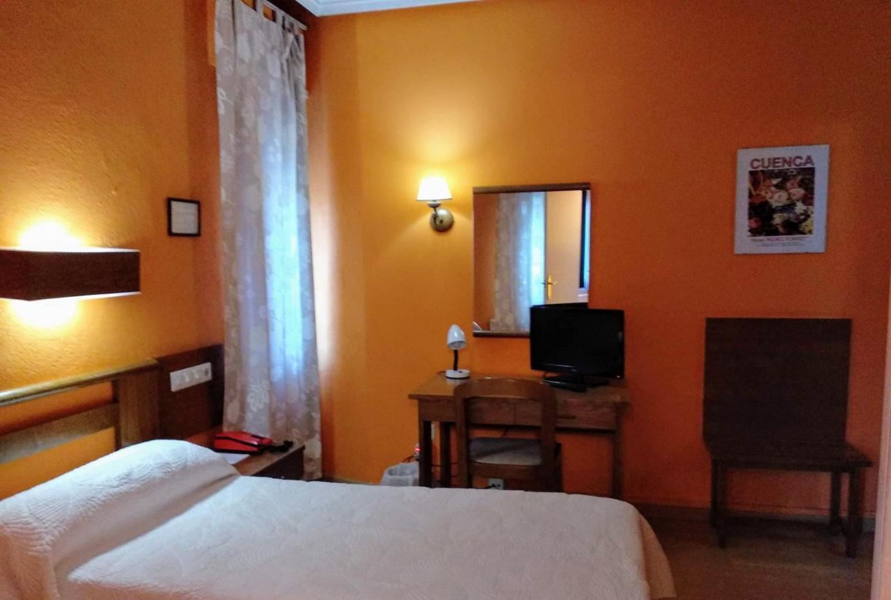 Hotel Pedro Torres Cuenca  Exterior photo